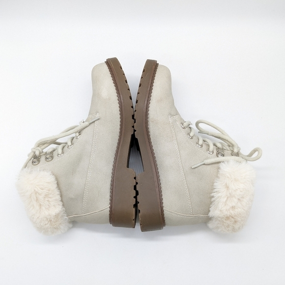 Esprit Chelsea off white faux fur lace up boot 7.5 - Picture 8 of 12